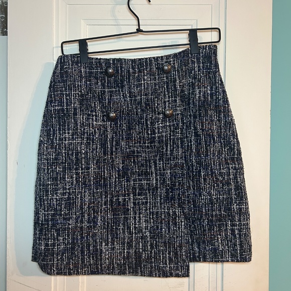 LOFT Dresses & Skirts - LOFT Tweed Button Trim Mini Wrap Skirt Women's Size 0